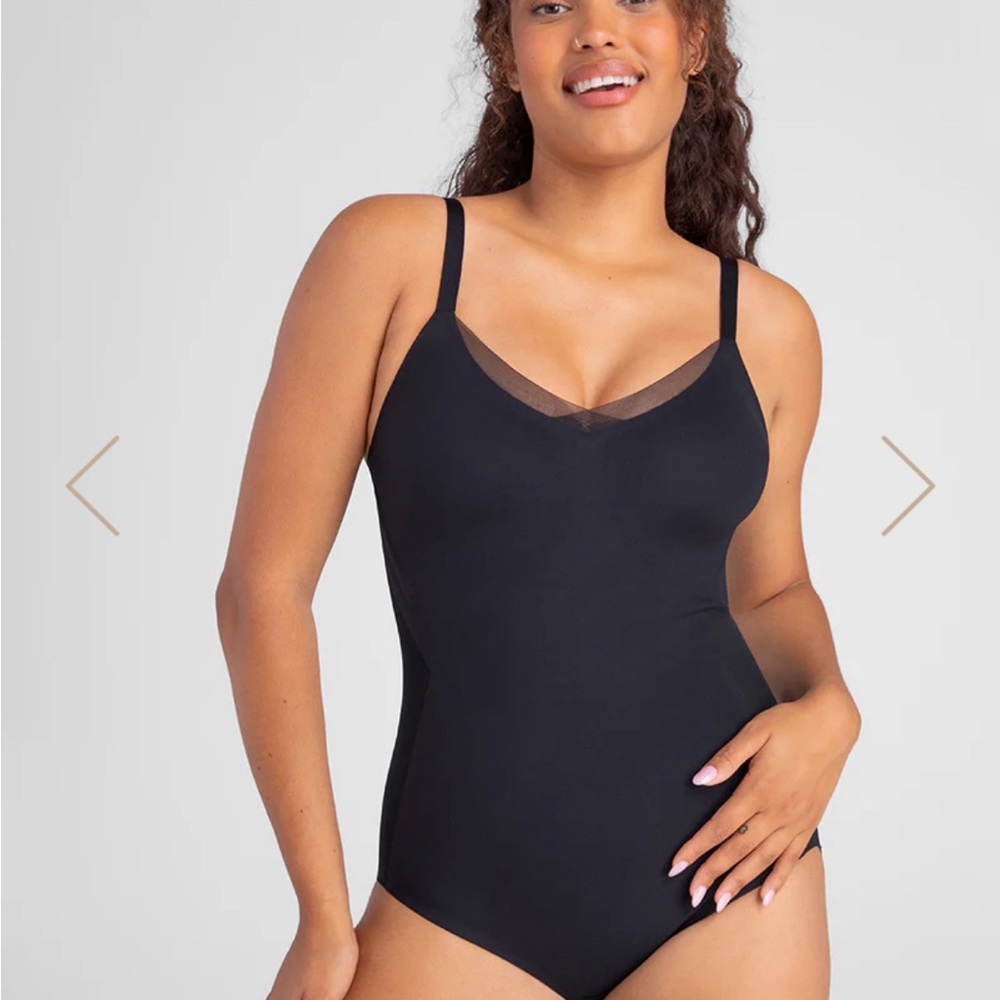 HONEYLOVE CROSS OVER CAMI BODYSUIT